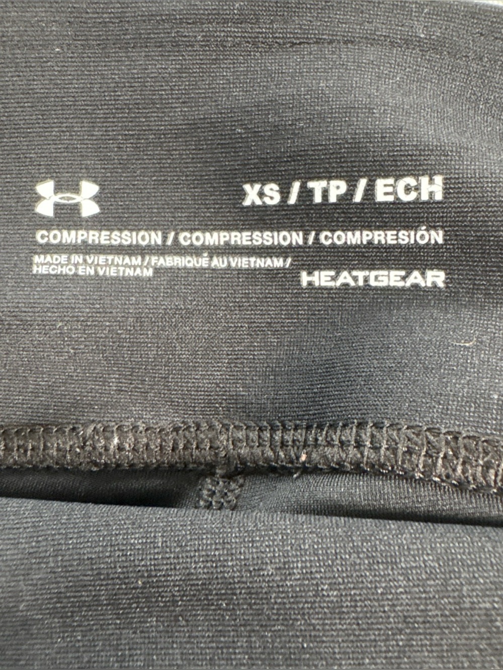 Under Armour Heat Gear Capri Leggings Women’s Size XS Black Compression Pants - Picture 8 of 9